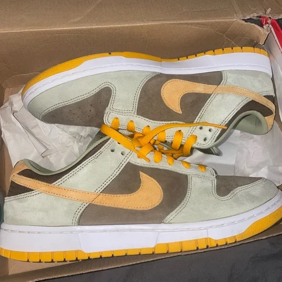Nike Dunk Low Dusty Olives